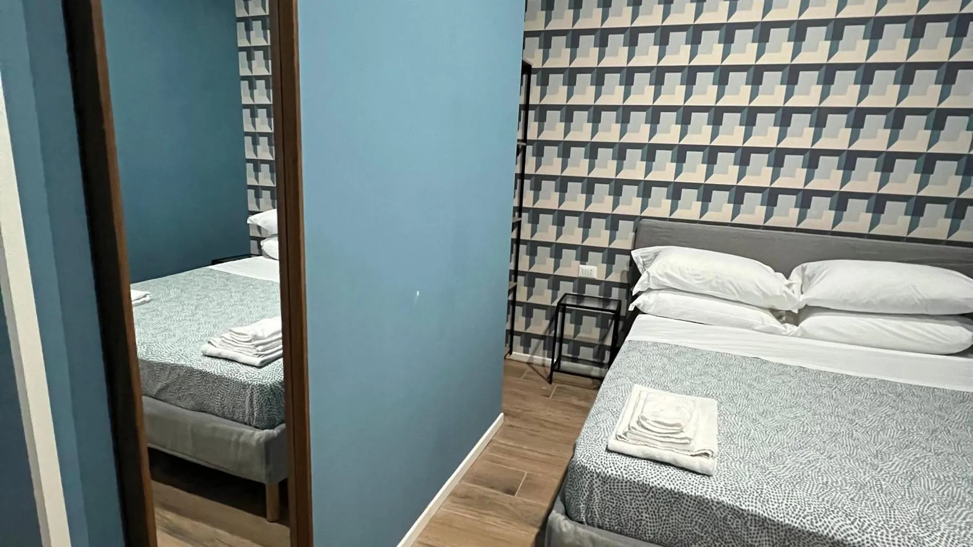 Ele Suites Pantheon Rome 0*,