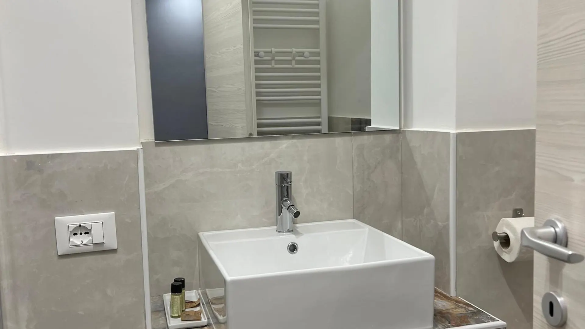 Ele Suites Pantheon Apartment Rome