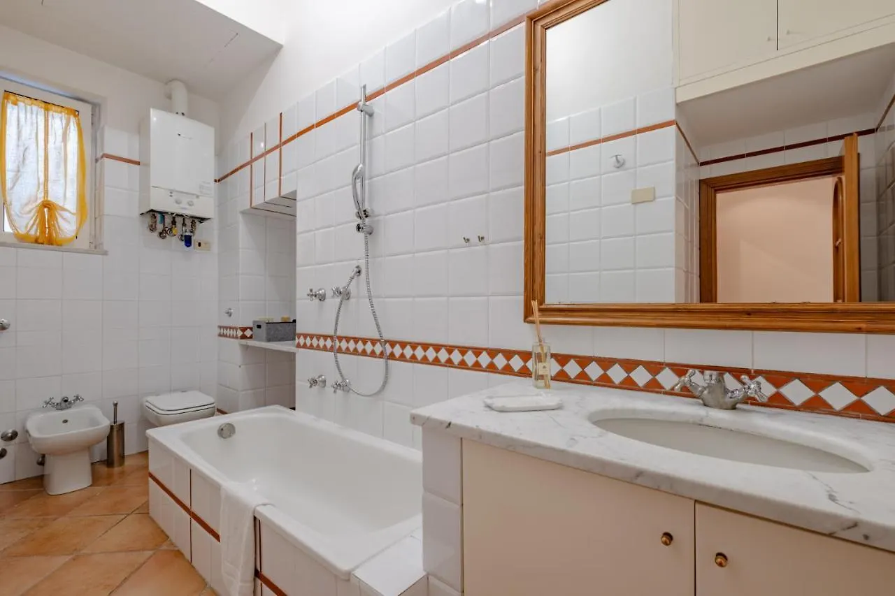 Apartment Ele Home Pantheon Rome
